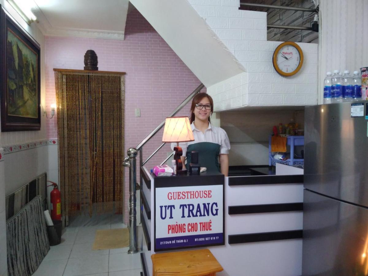 Guest House Uttrang Thành Pho Ho Chí Minh Esterno foto