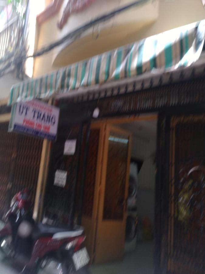Guest House Uttrang Thành Pho Ho Chí Minh Esterno foto